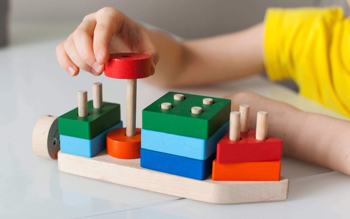 The picture montessorigeneration.com shows when its homepage is shared